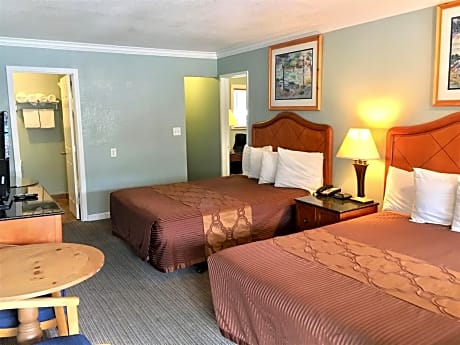 Queen Room with Three Queen Beds
