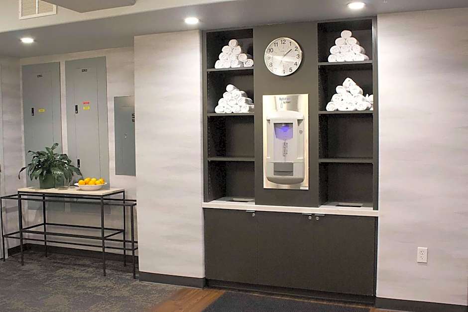 Fairfield Inn & Suites by Marriott San Francisco San Carlos