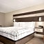 La Quinta Inn & Suites by Wyndham Lexington