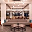 Hampton Inn By Hilton Riverside Downtown