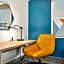 Holiday Inn Express Palestine