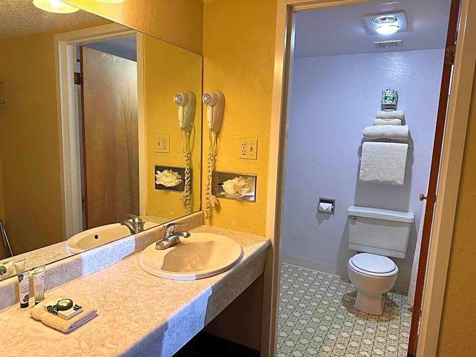 Gateway Lodge