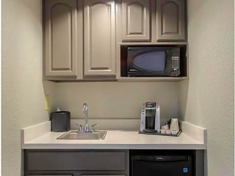 Queen Suite