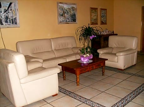 Hotel Yamaguchi - Alojamientos en SANGUESA