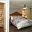 Stroll to Slopes, Village Area, Ski in-out MtLodge 343
