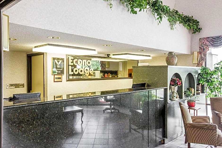 Econo Lodge South Garner