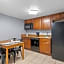 Celebration Suites At Old Town