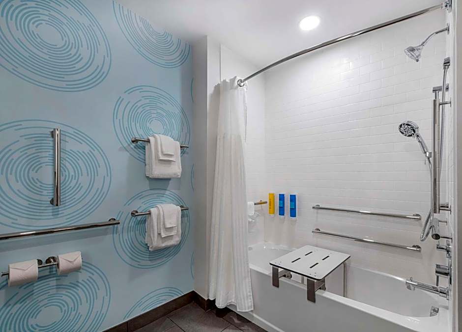 Tru by Hilton Wilmington Wrightsville Beach