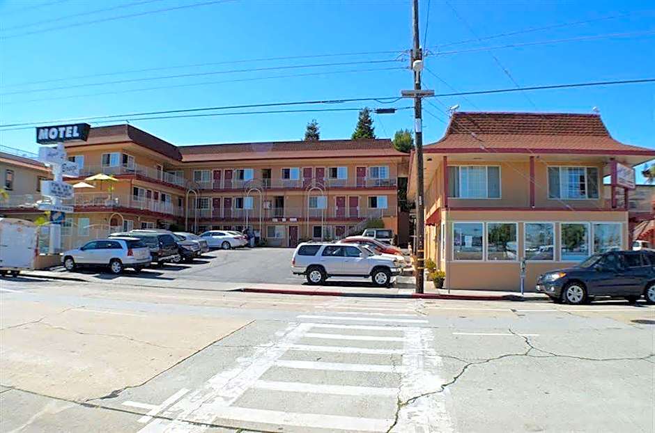 Aqua Breeze Inn