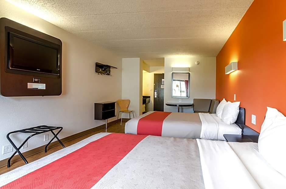 Motel 6-York, NE