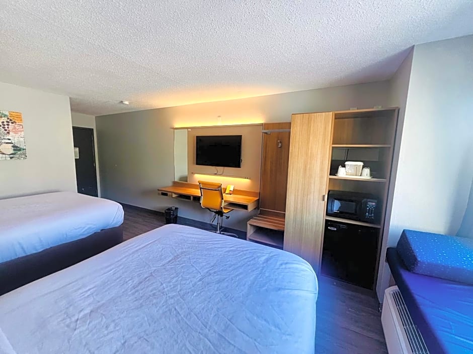 Microtel Inn & Suites by Wyndham Lexington