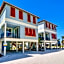 TRUE BLUE-Coastal cottage-3 min walk to beach! POOL!