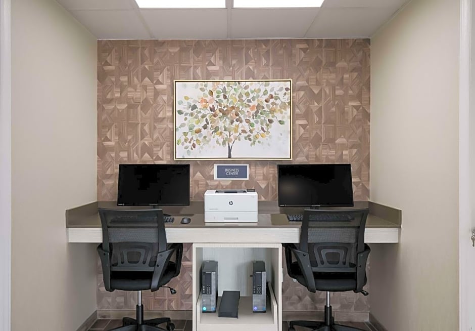 SureStay Plus by Best Western Pigeon Forge