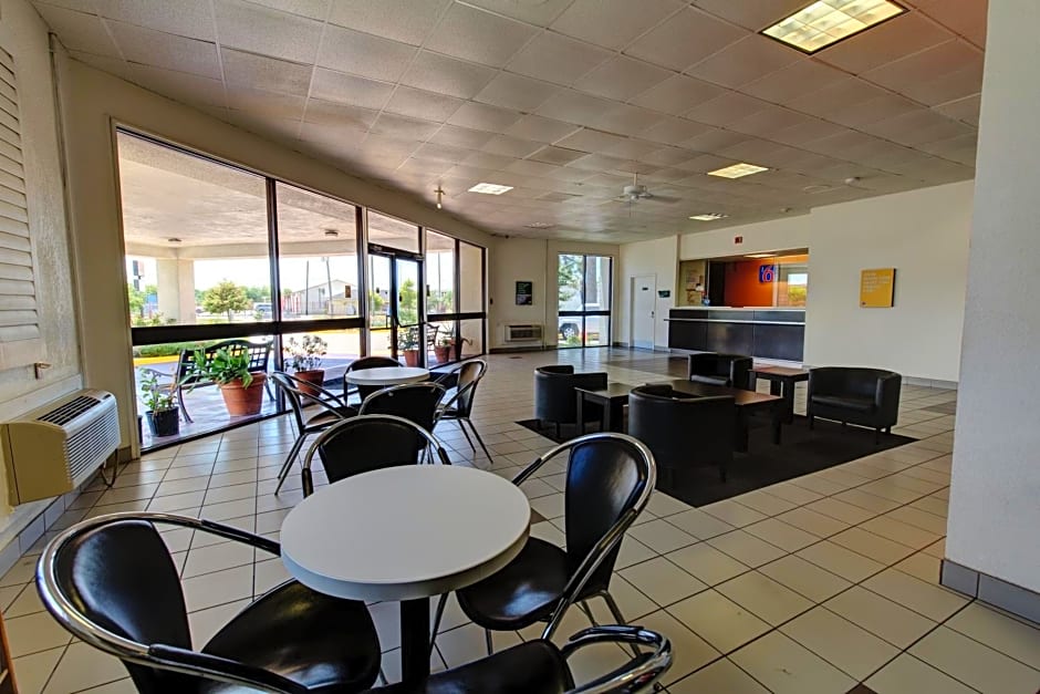 Motel 6 Houston Hobby