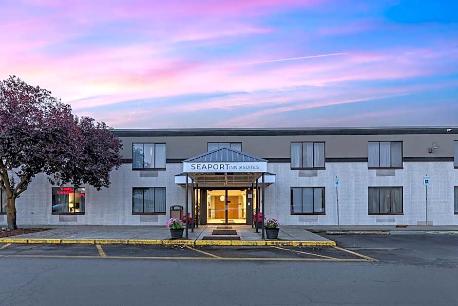 Seaport Suites