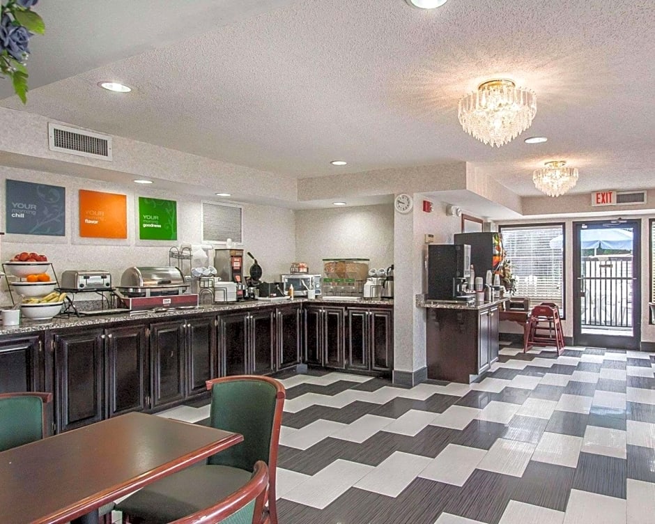 Quality Inn Edmund Pettus Bridge Area