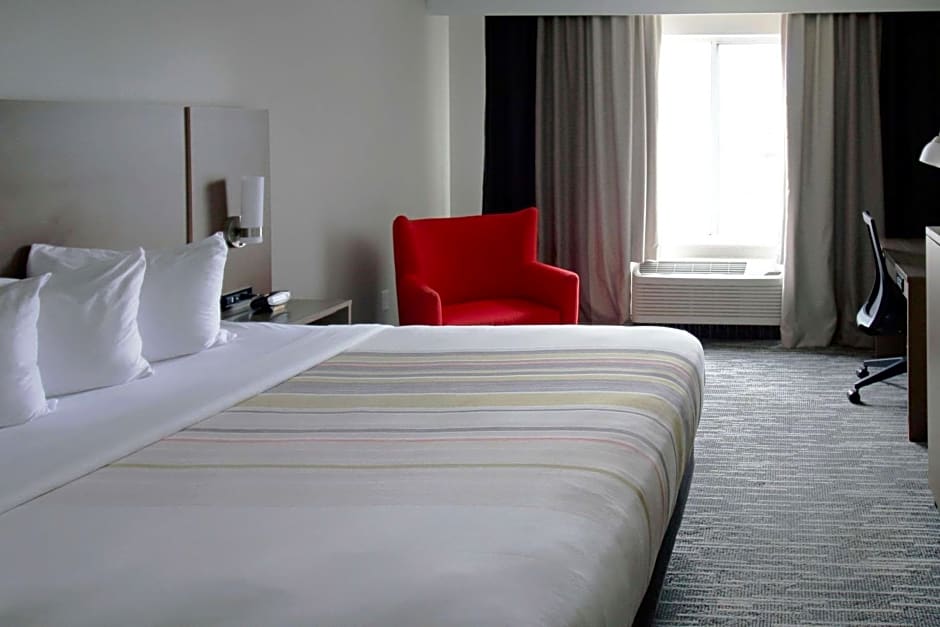 Country Inn & Suites by Radisson, Council Bluffs, IA