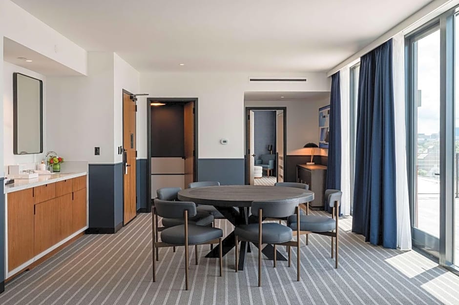 Cambria Hotel Boston Somerville