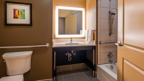 Suite-2 Queen Beds, Non-Smoking, Pillowtop Bed, 42 Inch Led Television, Microwave And Refrigerator, 