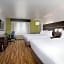 Holiday Inn Express & Suites Lincoln I - 80