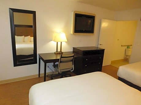 Deluxe Room with Two Queen Beds Disability Access Non-Smoking