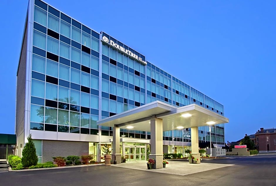 DoubleTree By Hilton Newark