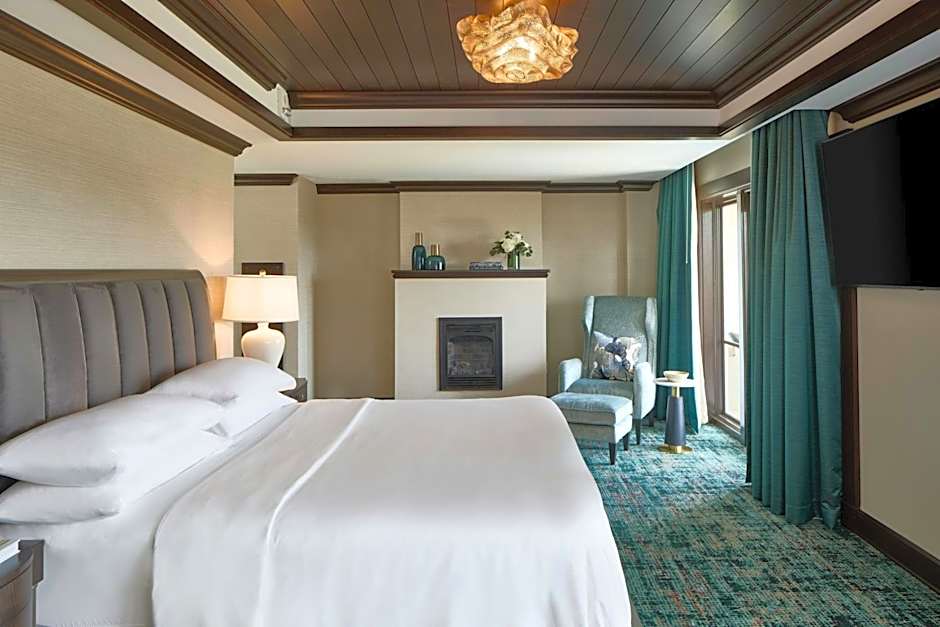 Renaissance Shoals Resort & Spa