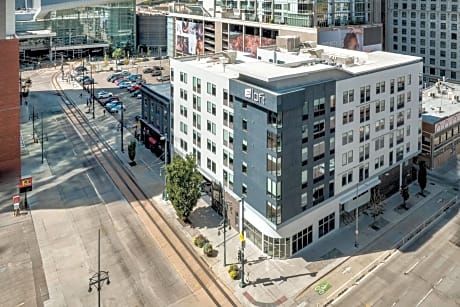 Aloft Denver Downtown