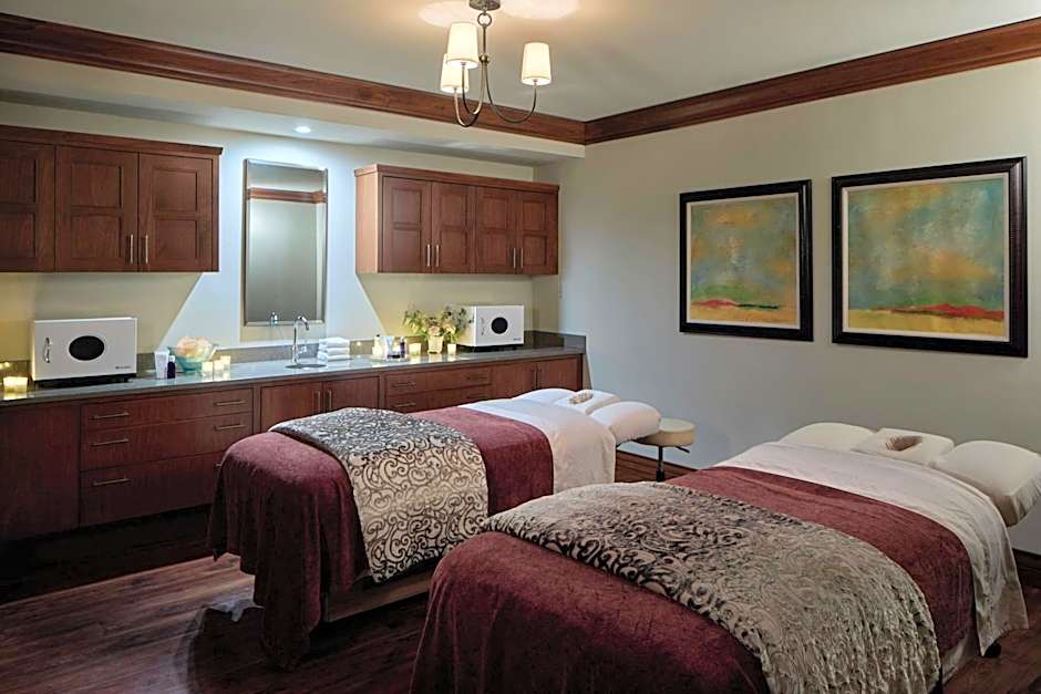 The Del Monte Lodge Renaissance by Marriott Rochester Hotel & Spa