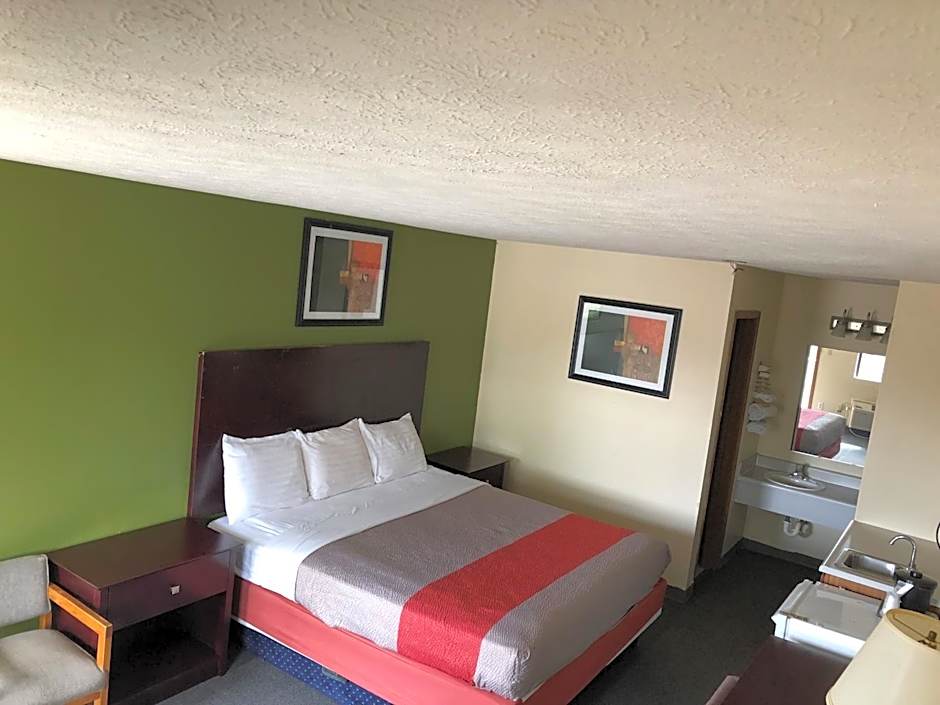 Salt Creek Inn