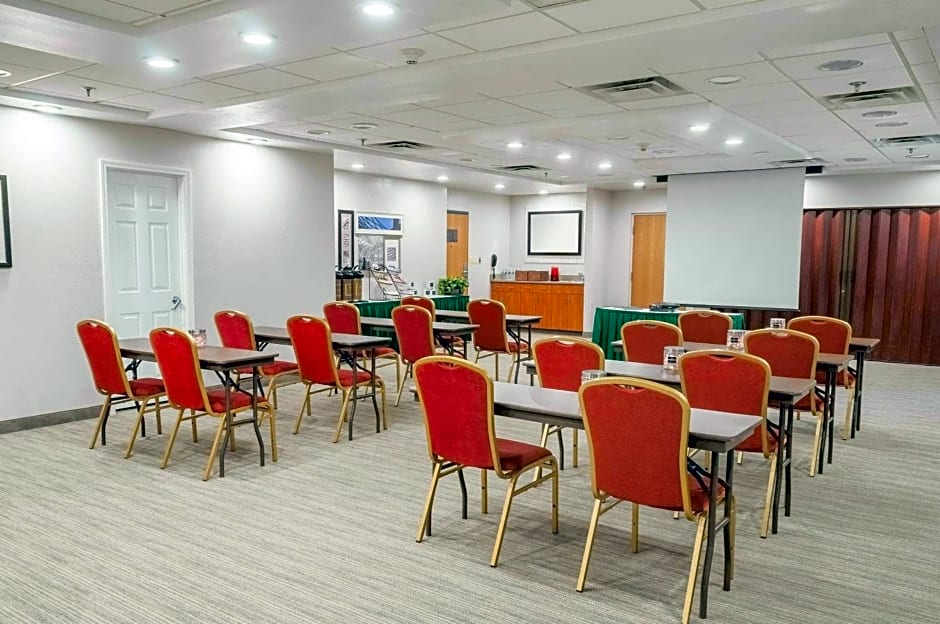 Country Inn & Suites by Radisson, Cookeville, TN