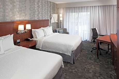 Room, 2 Queen Beds, Non Smoking