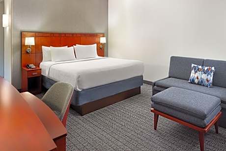 Guest Room, 1 King