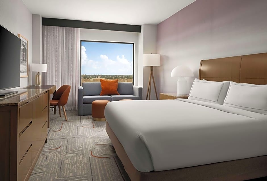 Hotel Zessa Santa Ana - a DoubleTree by Hilton