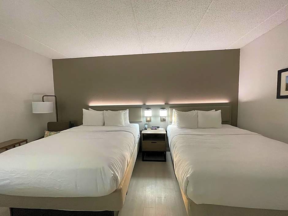 Comfort Inn & Suites Syracuse-Carrier Circle