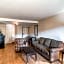 Quality Inn & Suites near Downtown Bakersfield