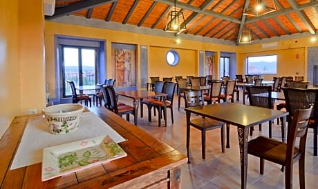 Hotel San Miguel del Valle Amblés - Alojamientos en EL FRESNO