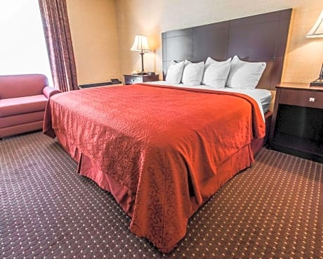 King Suite with Sofa Bed - Non-Smoking