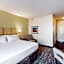 Candlewood Suites Lenexa - Overland Park Area