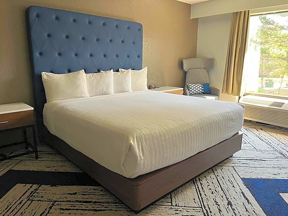 Sky Point Hotel & Suites - Atlanta Airport