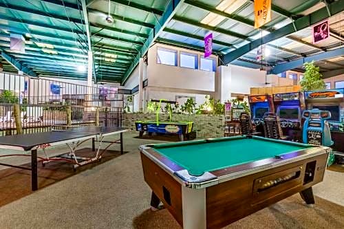 Howard Johnson by Wyndham Conway