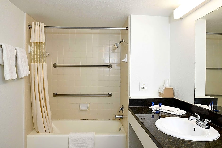 Americas Best Value Inn Baton Rouge Airline