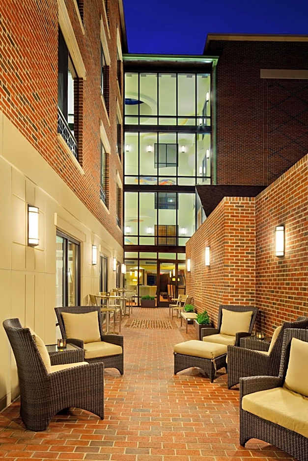 Courtyard by Marriott Fredericksburg Historic District