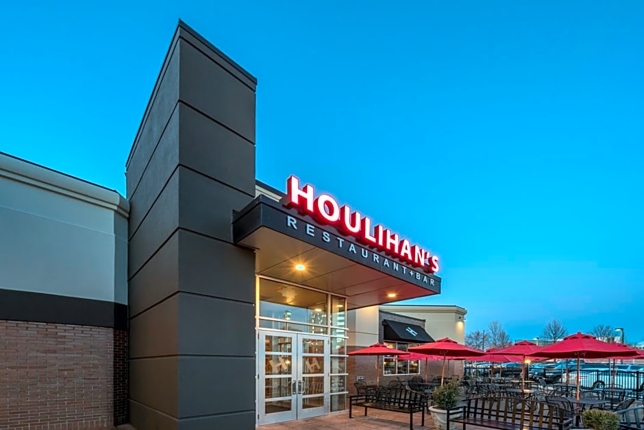 Crowne Plaza Dulles Airport