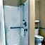 Days Inn & Suites by Wyndham Rocky Mount Golden East