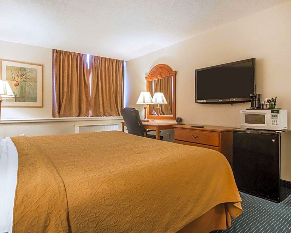 Quality Inn Massena
