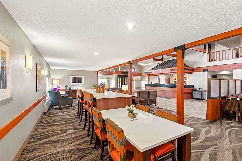Comfort Inn West