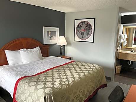 1 King Bed Mobility Accessible Room Non-Smoking