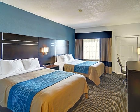 2 Queen Beds