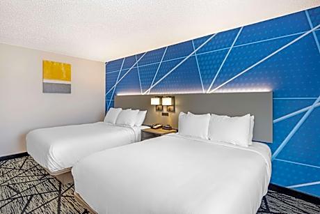 2 Queen Beds Nonsmoking